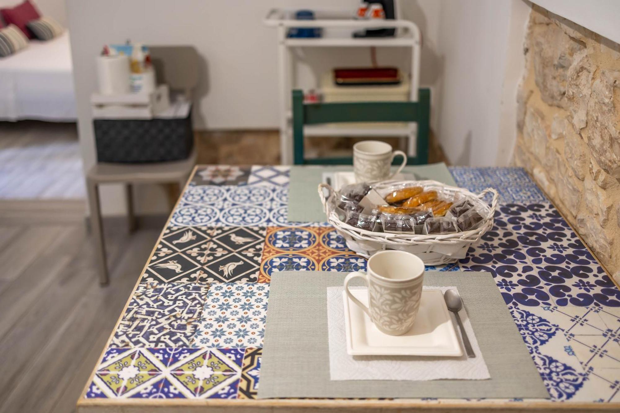 Antiche Mura Apartments"Nido Di Puglia" Monovano Turi Bagian luar foto