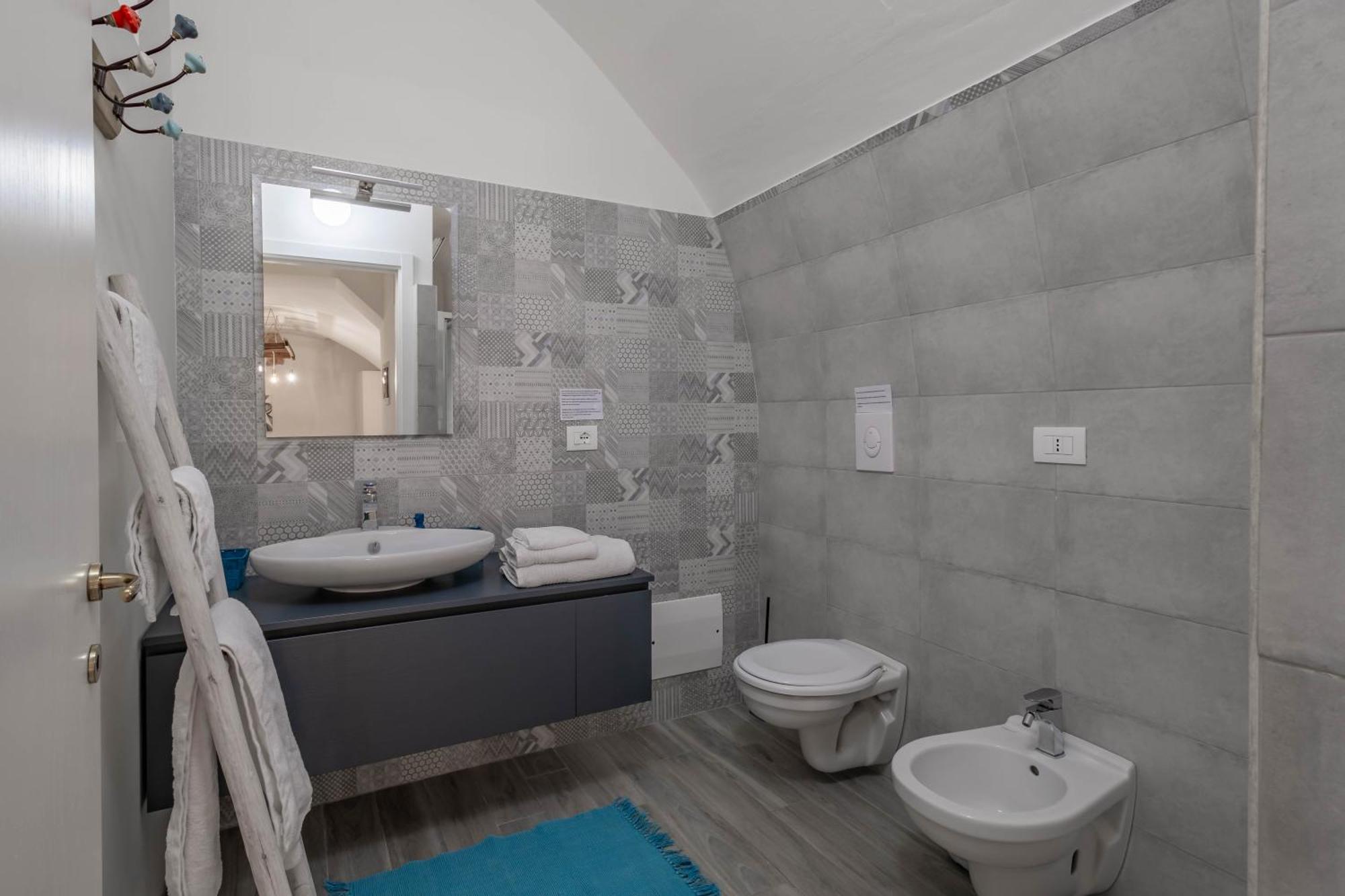 Antiche Mura Apartments"Nido Di Puglia" Monovano Turi Bagian luar foto