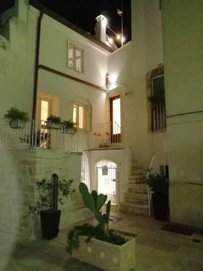 Antiche Mura Apartments"Nido Di Puglia" Monovano Turi Bagian luar foto